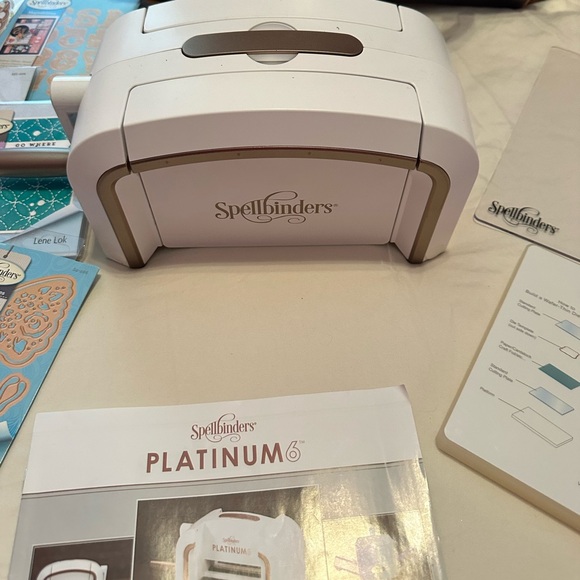 Spellbinder Embossing Machine Bundle - Picture 12 of 16